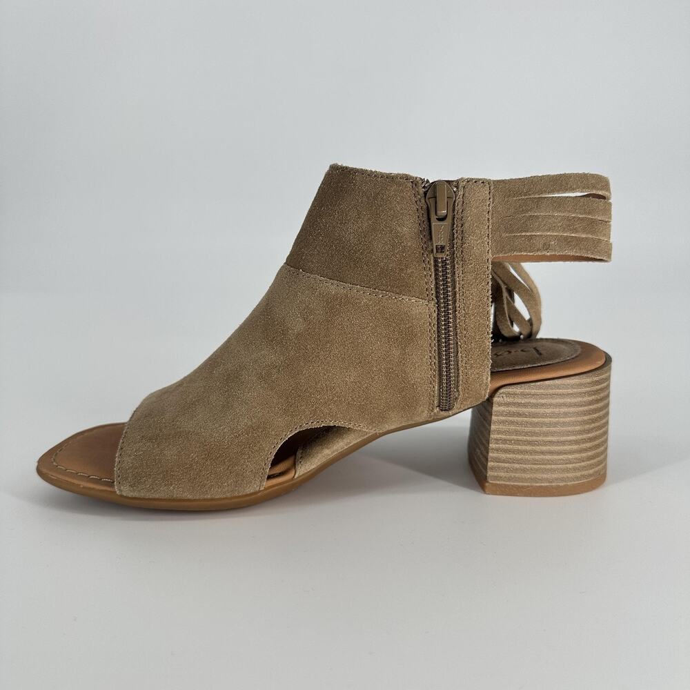 boc Shoes Womens Size 8M Taupe Suede Leather Peep Toe Block Heel Sandals Zip - Picture 3 of 11